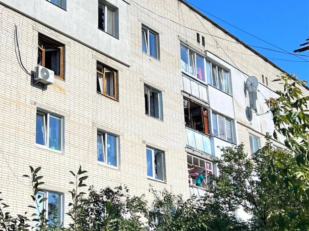 РФ ударила дронами по Сумам, было четыре взрыва: в ОВА показали последствия